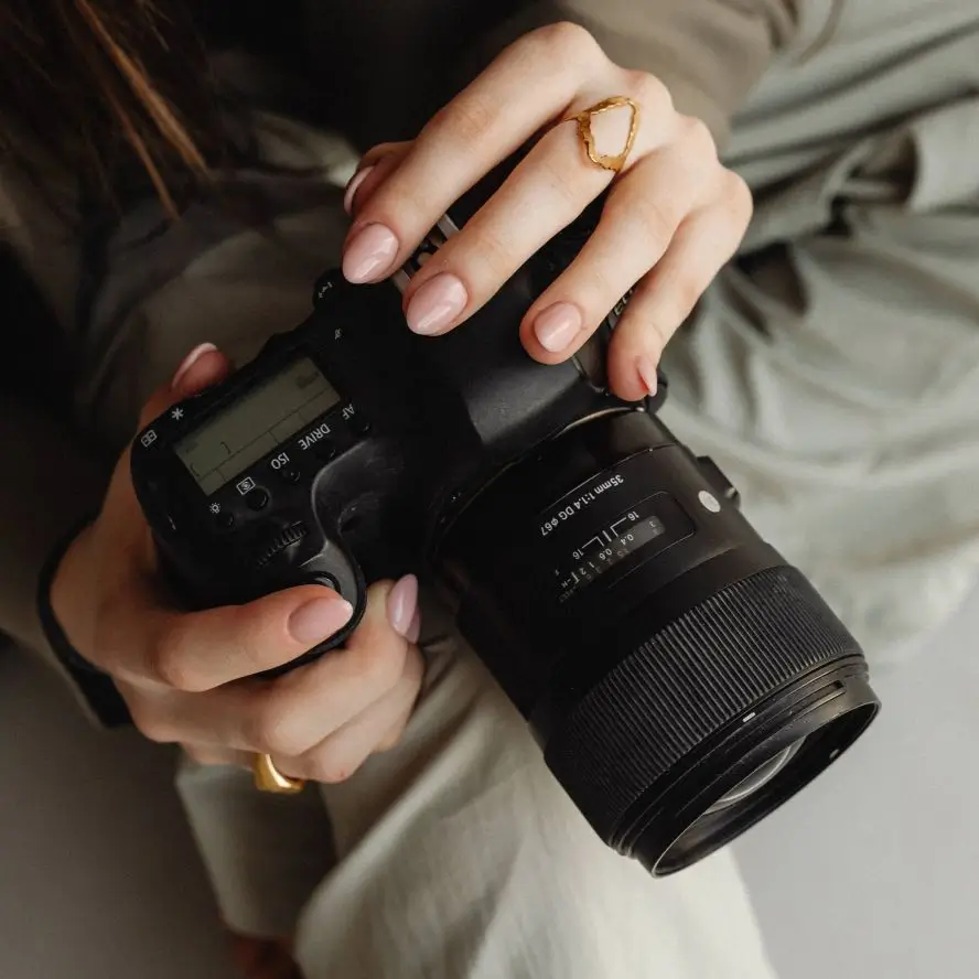 Why Professional Photography is the Fastest Way to Lease Your Tampa Rental Property